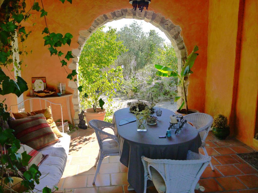 L'Ostal Du Pic St Loup Acomodação com café da manhã Saint-Jean-de-Cuculles Exterior foto